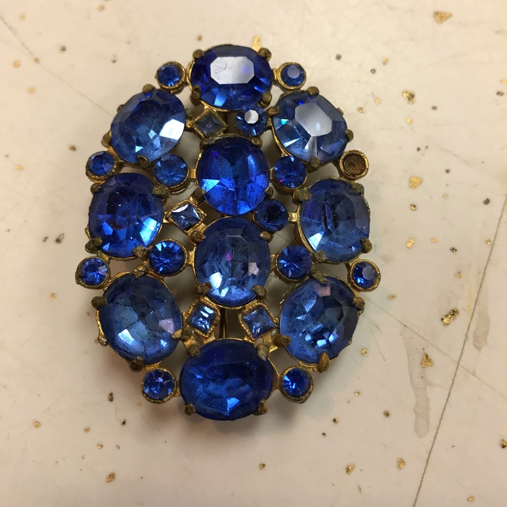 Vintage pin